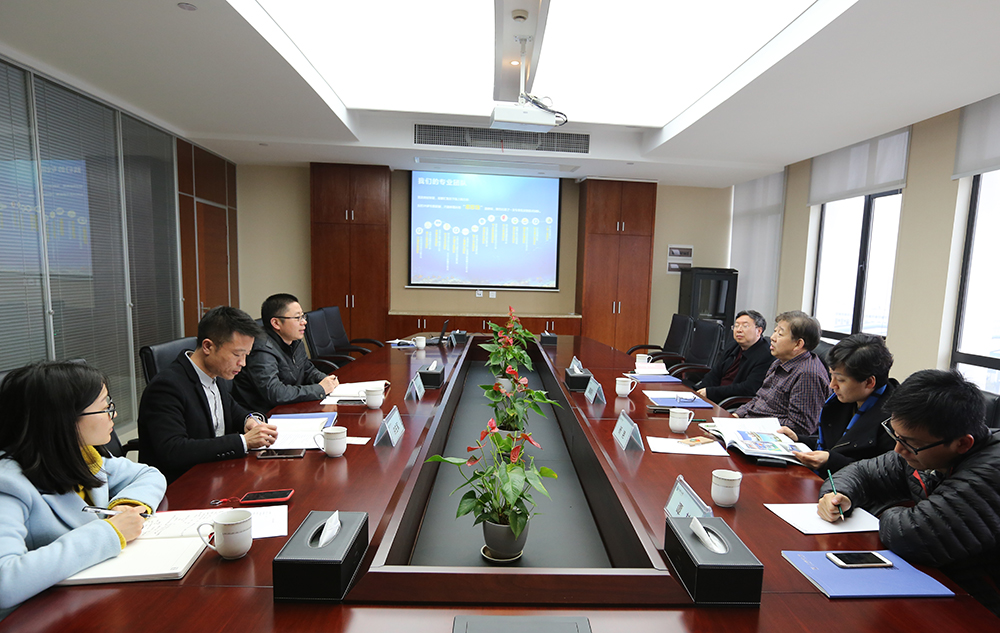 中國環(huán)保產(chǎn)業(yè)協(xié)會領導蒞臨太陽成集團tyc環(huán)境參觀指導